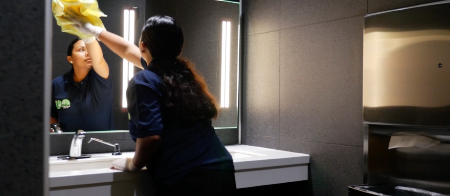 Full Service Commercial Day Porter Services in Los Angeles